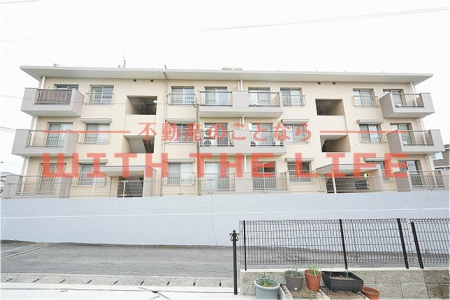 カルム国分【キャッシュバック対象物件】の外観|建物外観を気になさる方へ、見た目の良い物件です