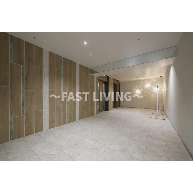 ルフォンプログレreno銀座EASTのロビー