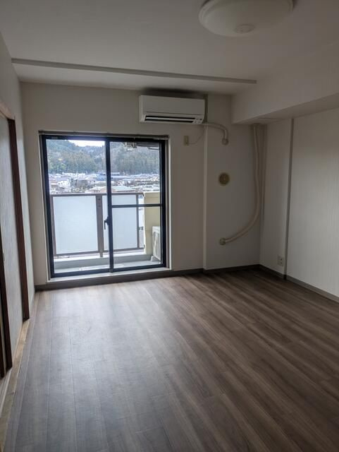 青梅市長淵７丁目の賃貸マンションの居間・リビング