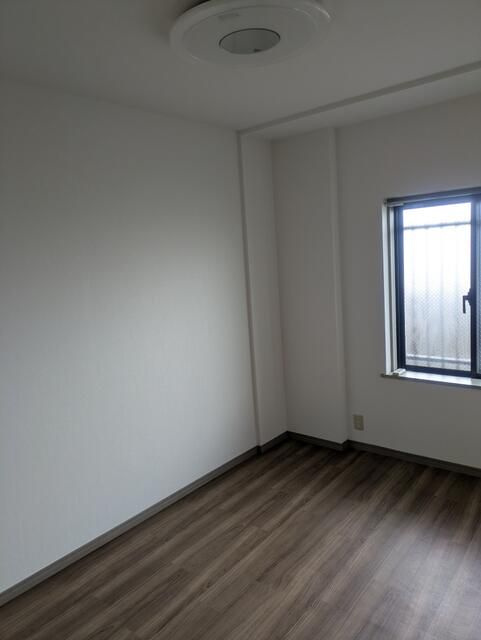 青梅市長淵７丁目の賃貸マンションの寝室