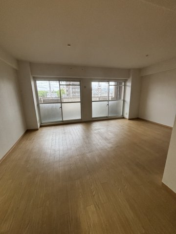 八坂一番館の居間・リビング