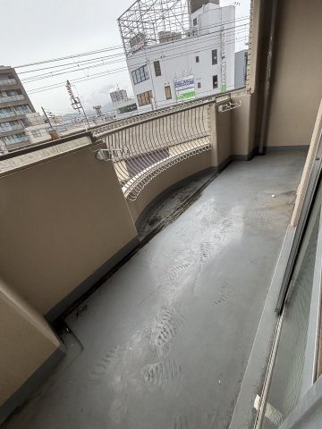 八坂一番館のバルコニー