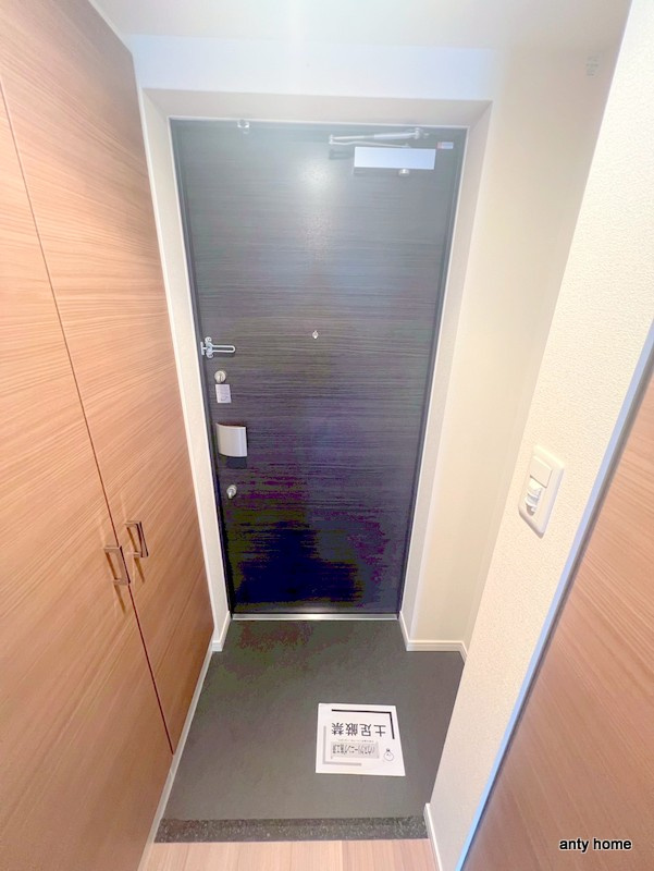 プレサンス玉造駅前ルージュ　仲介手数料無料の玄関