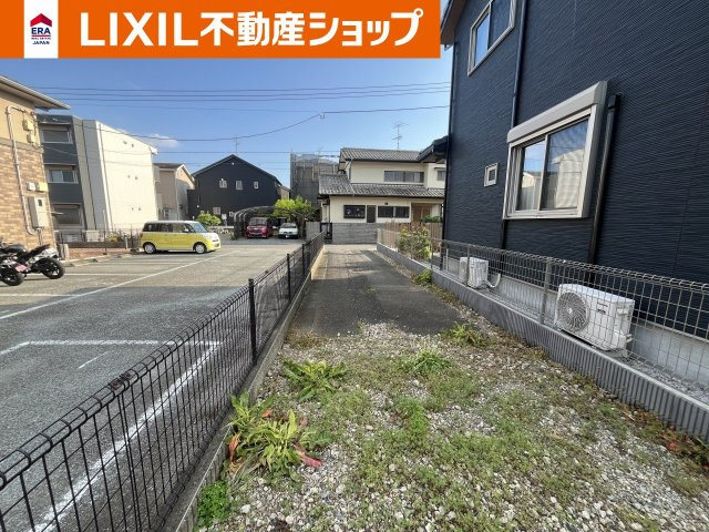さいたま市西区三橋六丁目売地の前面道路含む現地写真|通路部分
