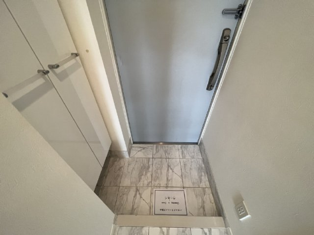 レジデンシャルスター三軒茶屋の玄関