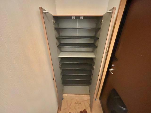 ソレーユ北条の玄関