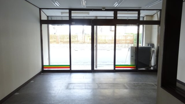 東鷲宮プラザ商店会の内装|室内