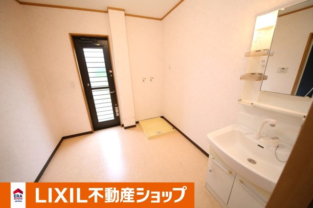 八甫2丁目中古戸建のその他|洗面所