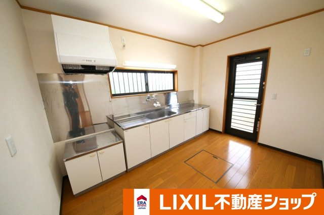 八甫2丁目中古戸建のキッチン
