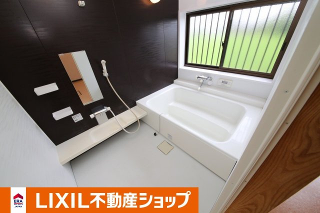 八甫2丁目中古戸建の浴室