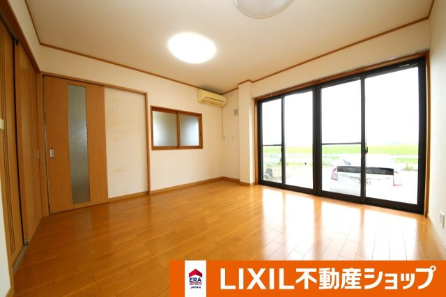 八甫2丁目中古戸建の居間・リビング|DK（1）