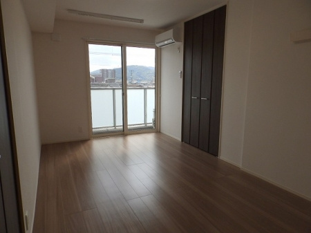 【寝室】 | PRESTIGEA72　Ａ棟