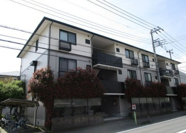 海老名市下今泉２丁目のアパートの外観