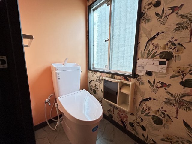 久喜市栗原4丁目中古住宅のトイレ|1階トイレ