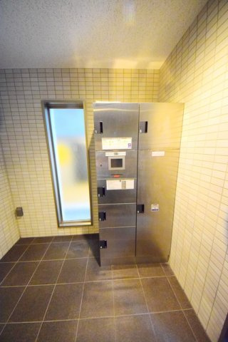 アーサクラスト横浜のエントランス