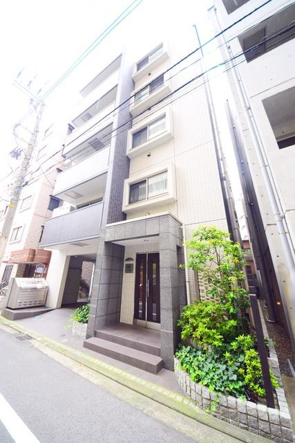 アーサクラスト横浜の外観