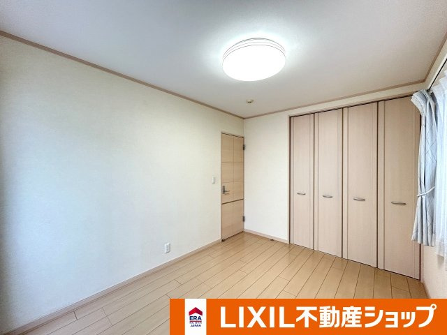 久喜市西大輪中古戸建の洋室|洋室２（６帖）となります。