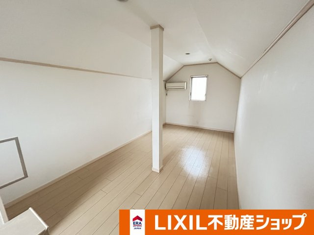 久喜市西大輪中古戸建のその他|屋根裏収納。約９.０帖で収納、趣味部屋など多様な使い方ができます。
