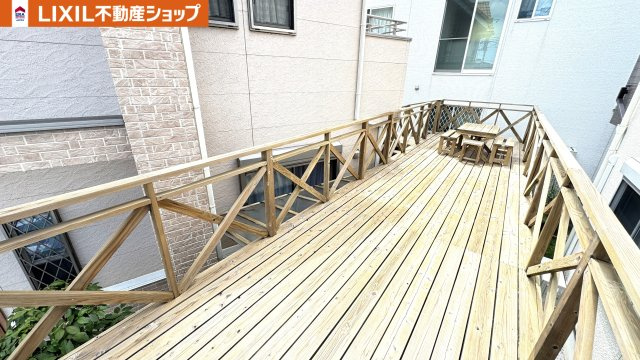 久喜市西大輪中古戸建のその他|ガレージデッキでＢＢＱ