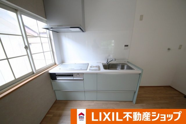 上尾市井戸木１丁目中古戸建のキッチン|2階キッチン