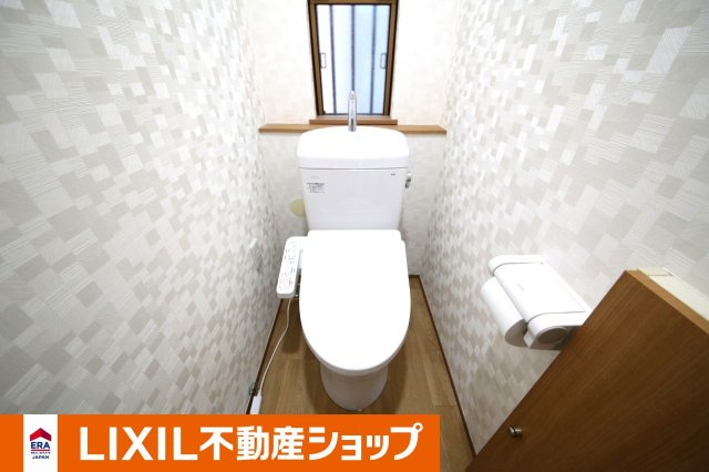 上尾市井戸木１丁目中古戸建のトイレ|1階トイレ