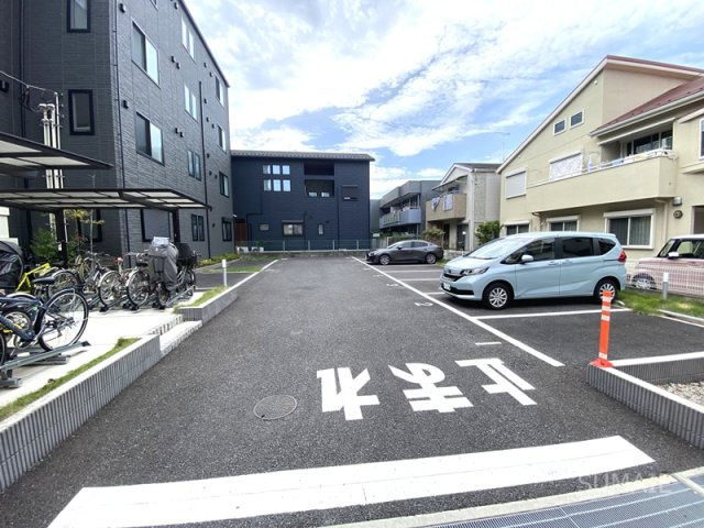 メゾン ド 常盤の駐車場|駐車スペース☆彡