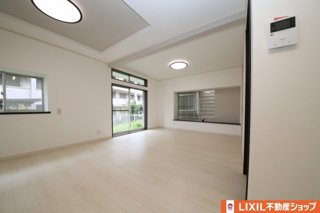 久喜北１丁目中古戸建の居間・リビング|LDK（4）