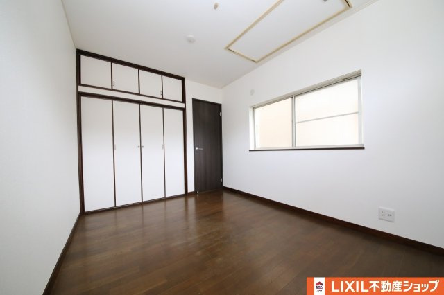 久喜北１丁目中古戸建の洋室|中２階（3）
