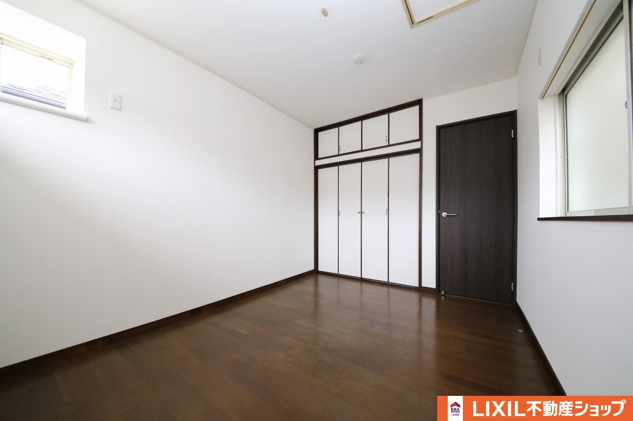 久喜北１丁目中古戸建の洋室|中２階（4）