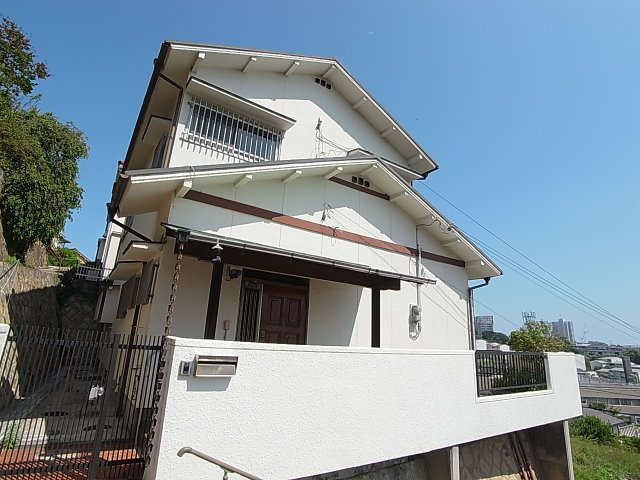 舞子坂1丁目貸家
