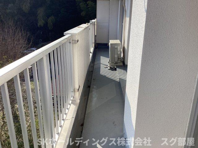 ヴィラナリー舞鶴のバルコニー