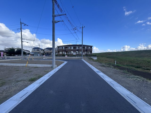 西金野井１５区画ＮＯ,１５の前面道路含む現地写真|前面道路（北）