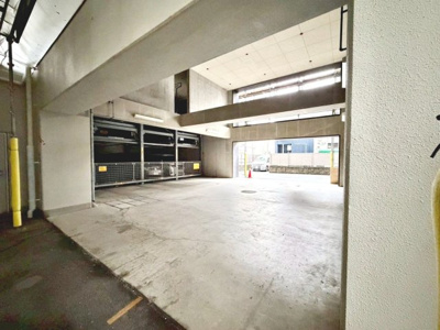 【駐車場】 | ブラームスあびこライズ | 敷地内機械式駐車場がございます。空き状況は都度スタッフにお問い合わせください。