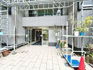 【エントランス】 | ブラームスあびこライズ | 家探しはどうやってするの？から資金のことや住宅ローン、税金や制度のことまで住宅の難しいことをわかりやすく説明いたします♪