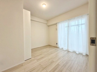 【洋室】 | ブラームスあびこライズ | 全室クロス張替えております！綺麗な壁紙で部屋が明るく見えて気持ちも明るくなりますね♪
