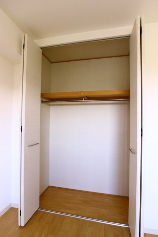 アメニティコート明舞1号棟の収納|※同建物別部屋参考写真