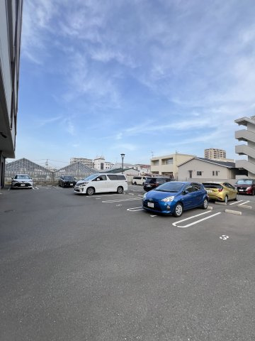 グラン・レカンの駐車場