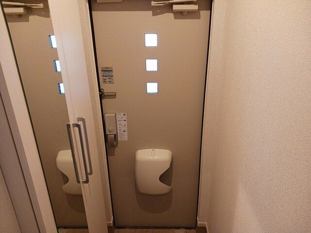 パフュームⅠの玄関