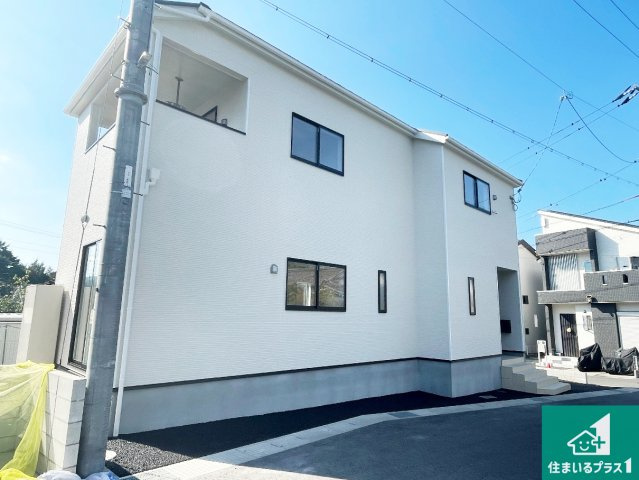 京田辺市薪天神堂　第9期　新築一戸建ての外観|お客様に長く安心して住んでいだだける事にこだわった家づくり！住んでからのアフターサービスにもしっかりと取り組んでいます！
