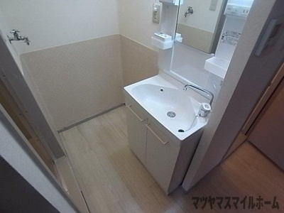 【洗面所】 | サンビレッジ灰塚D棟