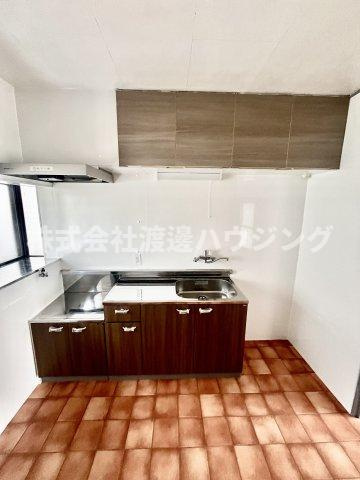 成田東が丘町一戸建のキッチン