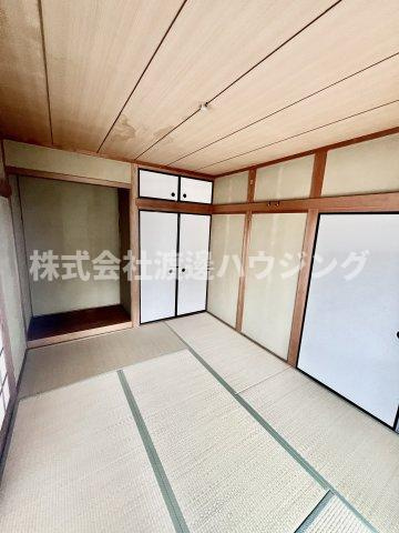 成田東が丘町一戸建の寝室