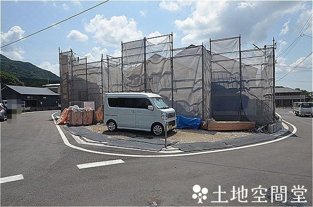 新築住宅　金剛１丁目１期の前面道路含む現地写真|8/20