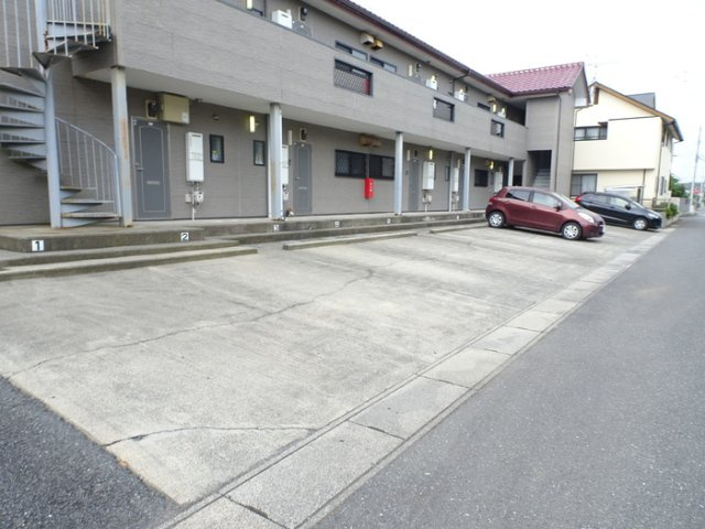 ブライトハイツの駐車場