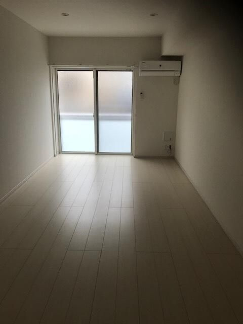 東村山市恩多町３丁目の賃貸マンションの居間・リビング