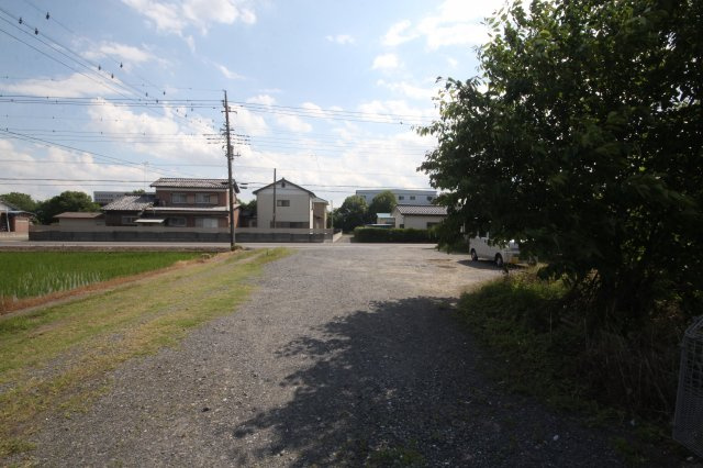 間口土地の外観|北東側より本物件を撮影