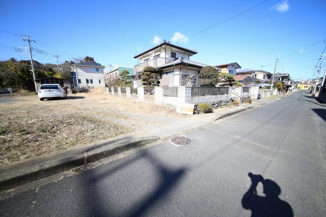 東多賀町４丁目土地②の前面道路含む現地写真|南東側道路