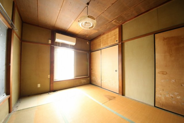 久喜市伊坂中古戸建の和室|2F和室東側