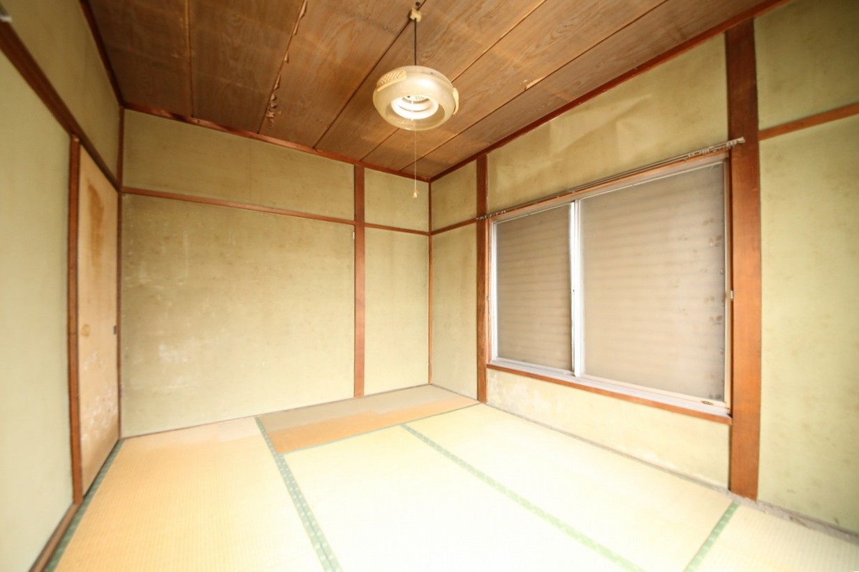 久喜市伊坂中古戸建の和室|2F和室東側