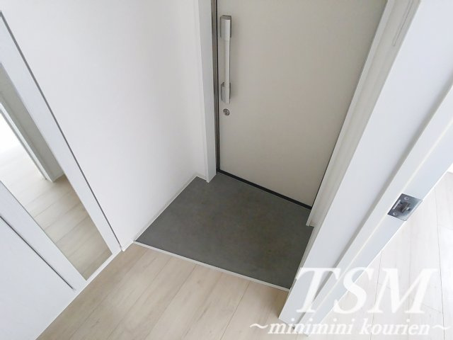 Ｃｈａｔｏｎ日新町の玄関